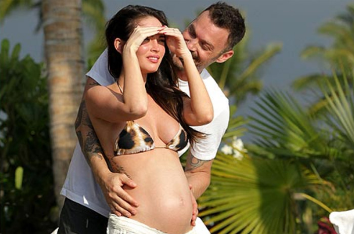 Megan Fox mamma per la terza volta Megan Fox mamma per la terza volta