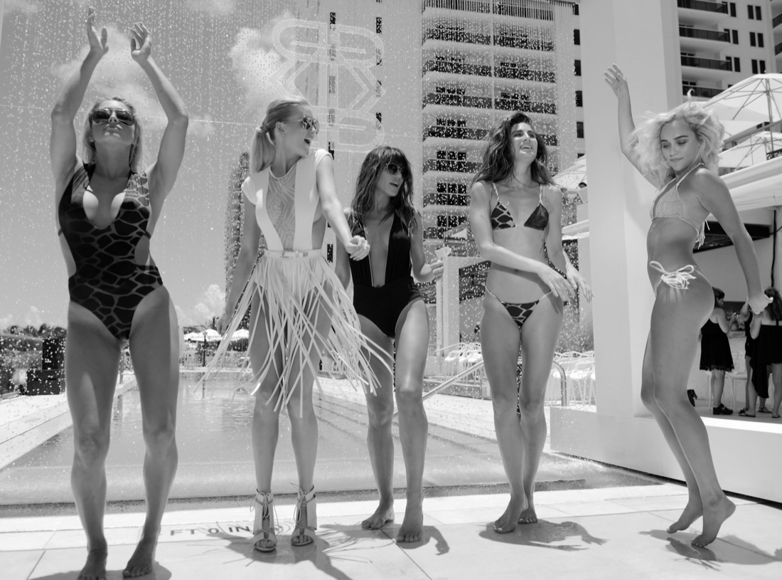 Galleria foto 'Le foto più sexy della settimana:  3 – 10 agosto 2016' - foto 1