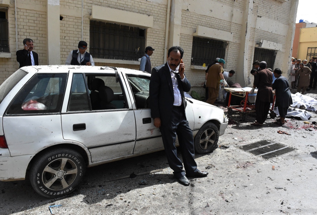 Pakistan: c’è l’Isis dietro la strage degli avvocati – Foto e video