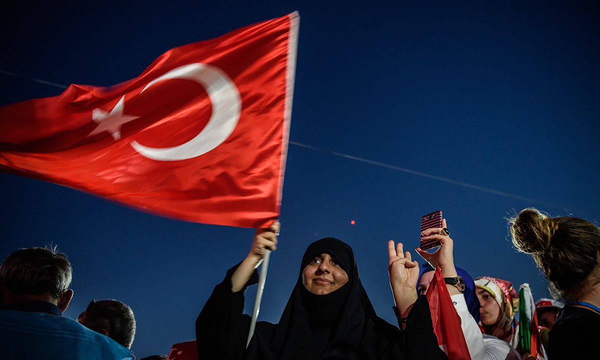 Galleria foto 'Turchia, un milione di persone in piazza con Erdogan – Foto' - foto 23