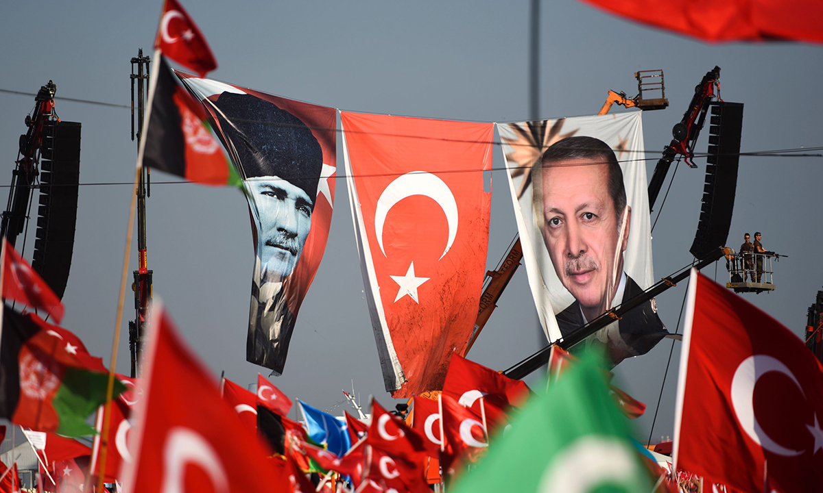 Galleria foto 'Turchia, un milione di persone in piazza con Erdogan – Foto' - foto 6