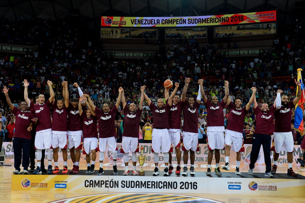 Galleria foto 'Olimpiadi, basket: le squadre a caccia del secondo posto (dietro Team Usa)' - foto 11