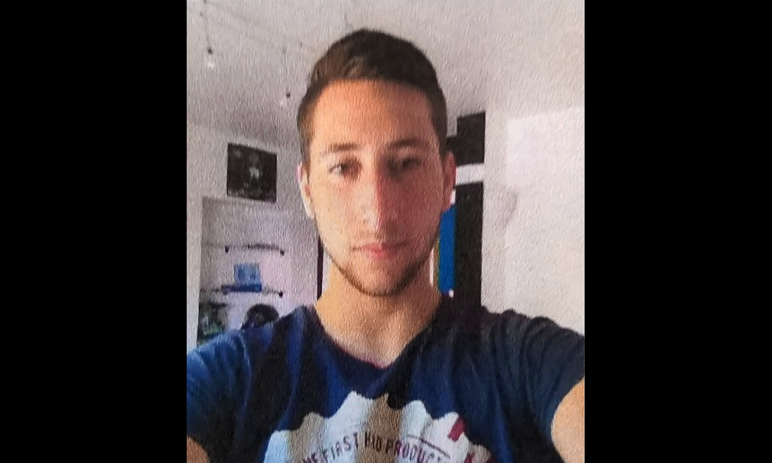 Isis, così si addestrano i terroristi che colpiscono in Europa Isis, così si addestrano i terroristi che colpiscono in Europa