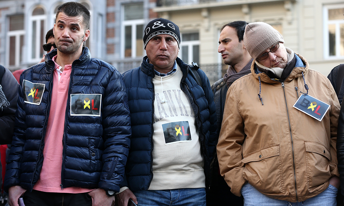 Isis, così si addestrano i terroristi che colpiscono in Europa Isis, così si addestrano i terroristi che colpiscono in Europa