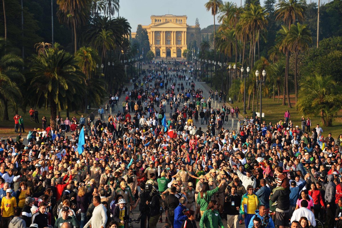 Galleria foto 'Rio 2016: la torcia sfila in città prima della Cerimonia d’apertura – foto' - foto 14