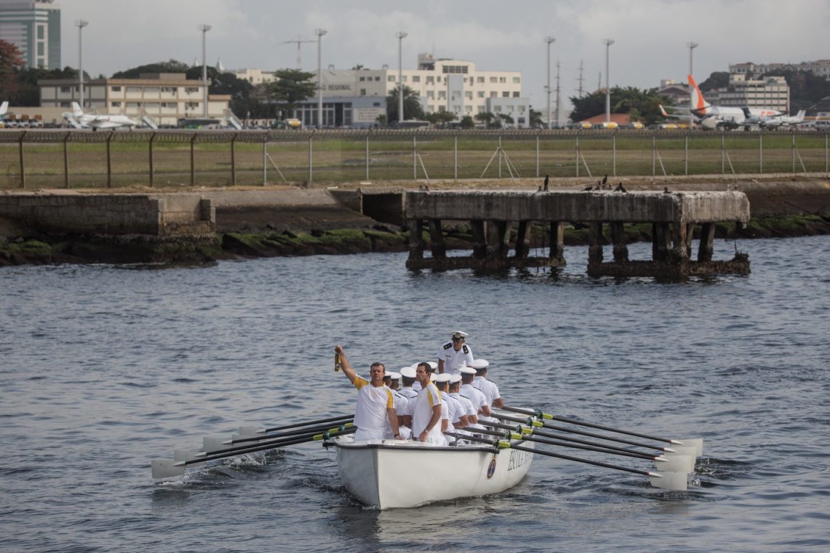 Galleria foto 'Rio 2016: la torcia sfila in città prima della Cerimonia d’apertura – foto' - foto 22