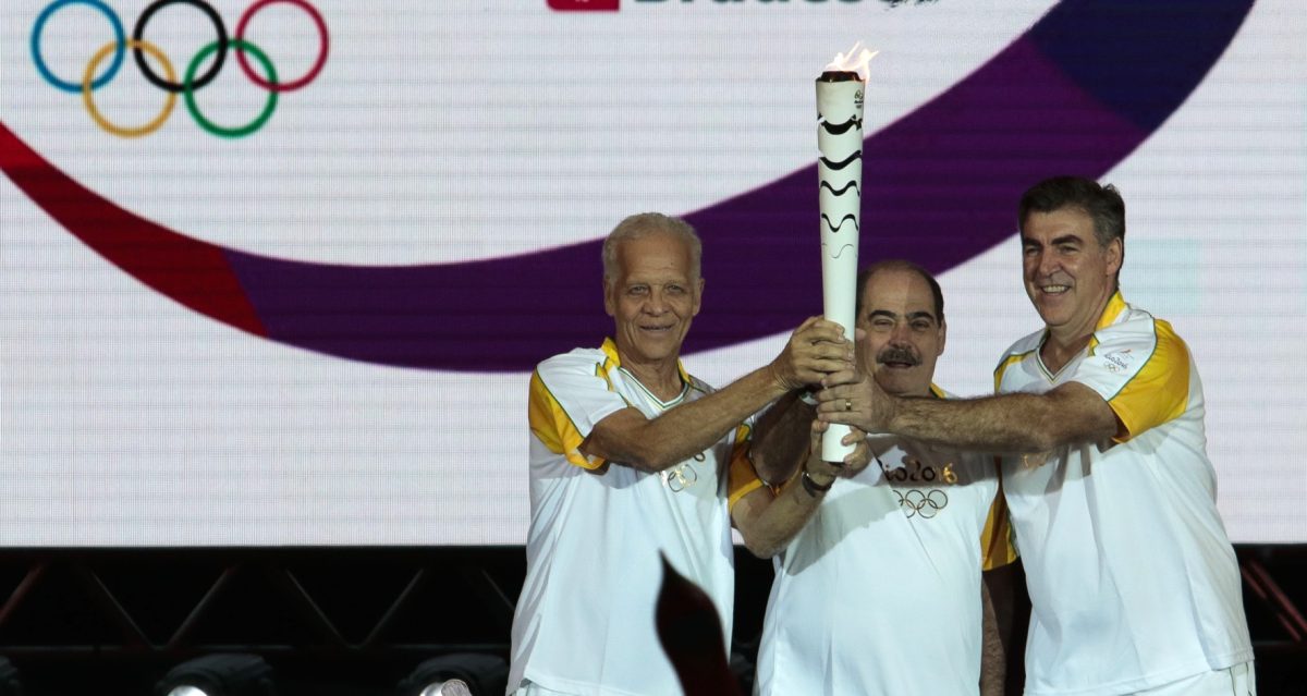 Rio 2016: la torcia sfila in città prima della Cerimonia d’apertura – foto