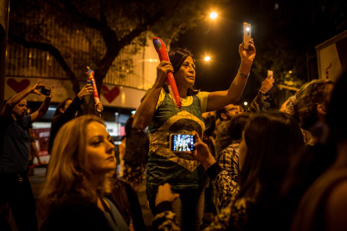 Rio 2016: la torcia sfila in città prima della Cerimonia d’apertura – foto