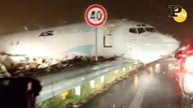 Incidente aereo a Orio al Serio: l’aeroplano esce di pista – Le immagini