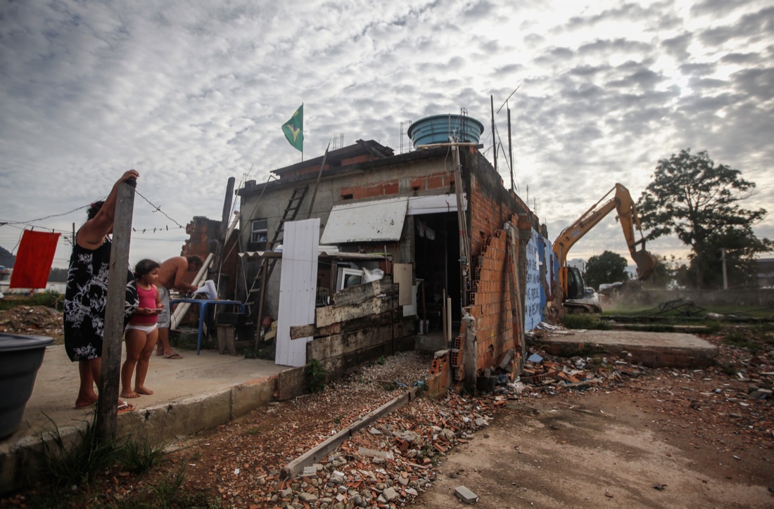 Favelas, il buco nero dietro le luci delle Olimpiadi di Rio – Foto