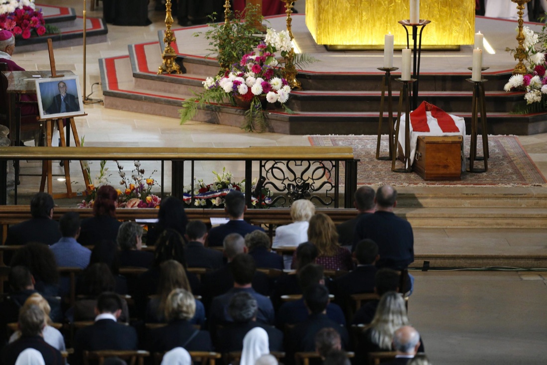 Francia: Rouen saluta padre Jacques, le foto dei funerali Francia: Rouen saluta padre Jacques, le foto dei funerali