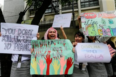 Filippine, Duterte si sente come Hitler: “A morte chi si droga”