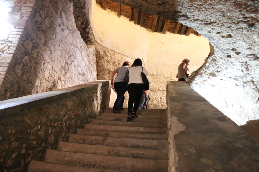 A spasso tra la luce e il buio della Cagliari segreta – FOTO e VIDEO A spasso tra la luce e il buio della Cagliari segreta – FOTO e VIDEO