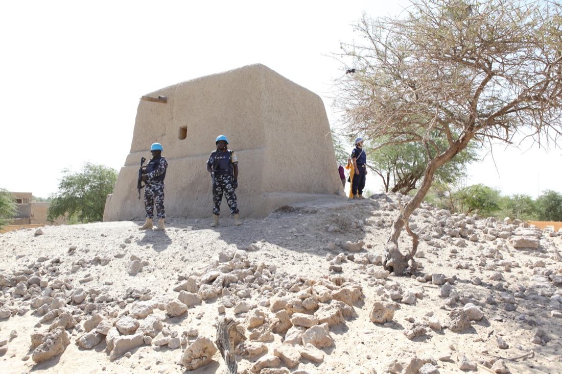 Condanna a 9 anni per l’islamista che distrusse moschee e mausolei di Timbuktu Condanna a 9 anni per l’islamista che distrusse moschee e mausolei di Timbuktu