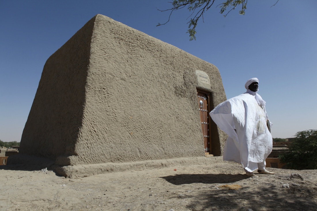 Condanna a 9 anni per l’islamista che distrusse moschee e mausolei di Timbuktu Condanna a 9 anni per l’islamista che distrusse moschee e mausolei di Timbuktu