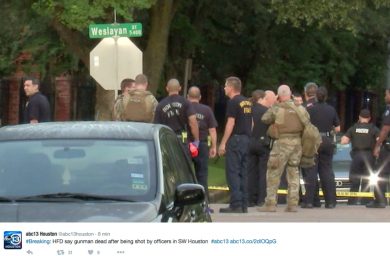 Houston, sparatoria in un centro commerciale, diversi feriti