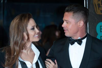 Angelina Jolie, flirt in vista con Johnny Depp? Angelina Jolie, flirt in vista con Johnny Depp?