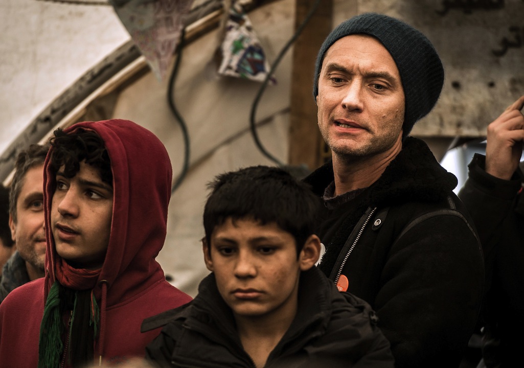 Calais: Hollande alza la voce contro Theresa May Calais: Hollande alza la voce contro Theresa May