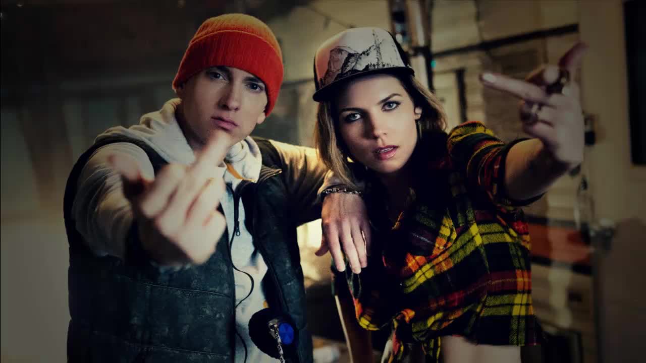 Eminem con Skylar Grey, il nuovo album di Ntò e il ritorno dei Gemelli DiVersi Eminem con Skylar Grey, il nuovo album di Ntò e il ritorno dei Gemelli DiVersi