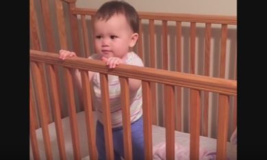 Bambino adora la musica