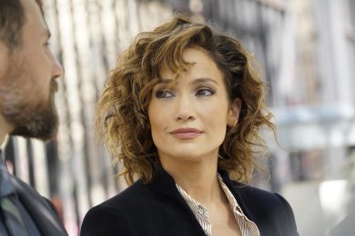 Shades of Blue: foto, trailer e news sulla serie con Jennifer Lopez