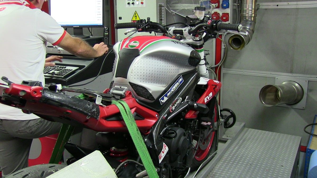 Galleria foto 'Actionbike GoldCup International 2016: Misano e il sapore dell’asfalto' - foto 12