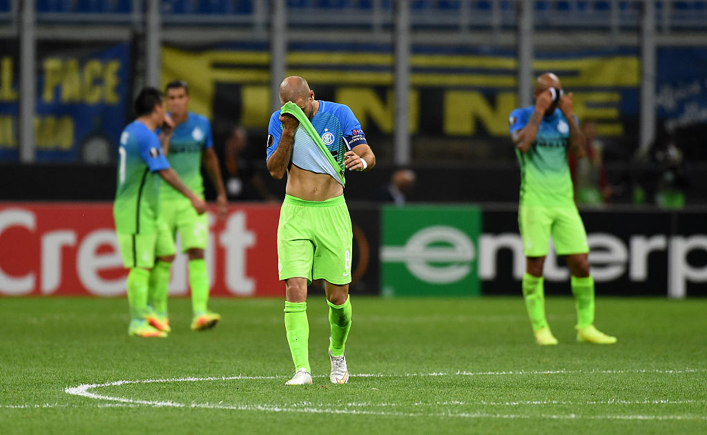 Inter, resa vergognosa (0-2) contro l’Hapoel. De Boer, tutto qui? Inter, resa vergognosa (0-2) contro l’Hapoel. De Boer, tutto qui?