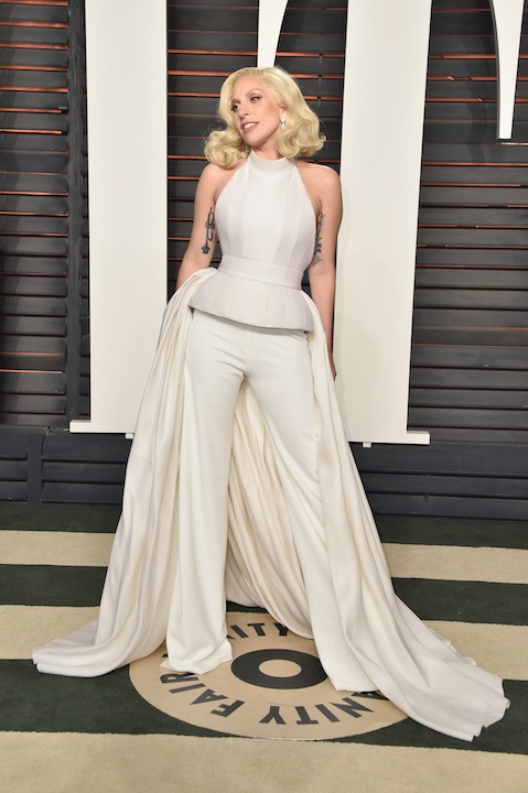 Lady Gaga: “Via la maschera, sono cresciuta” Lady Gaga: “Via la maschera, sono cresciuta”