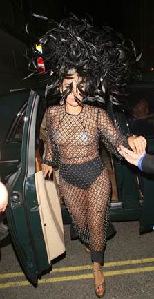 Lady Gaga: “Via la maschera, sono cresciuta” Lady Gaga: “Via la maschera, sono cresciuta”