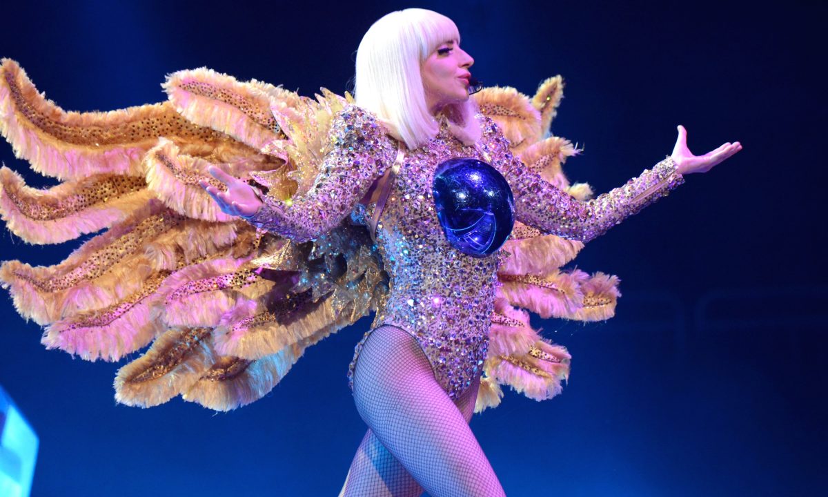 Lady Gaga: “Via la maschera, sono cresciuta” Lady Gaga: “Via la maschera, sono cresciuta”