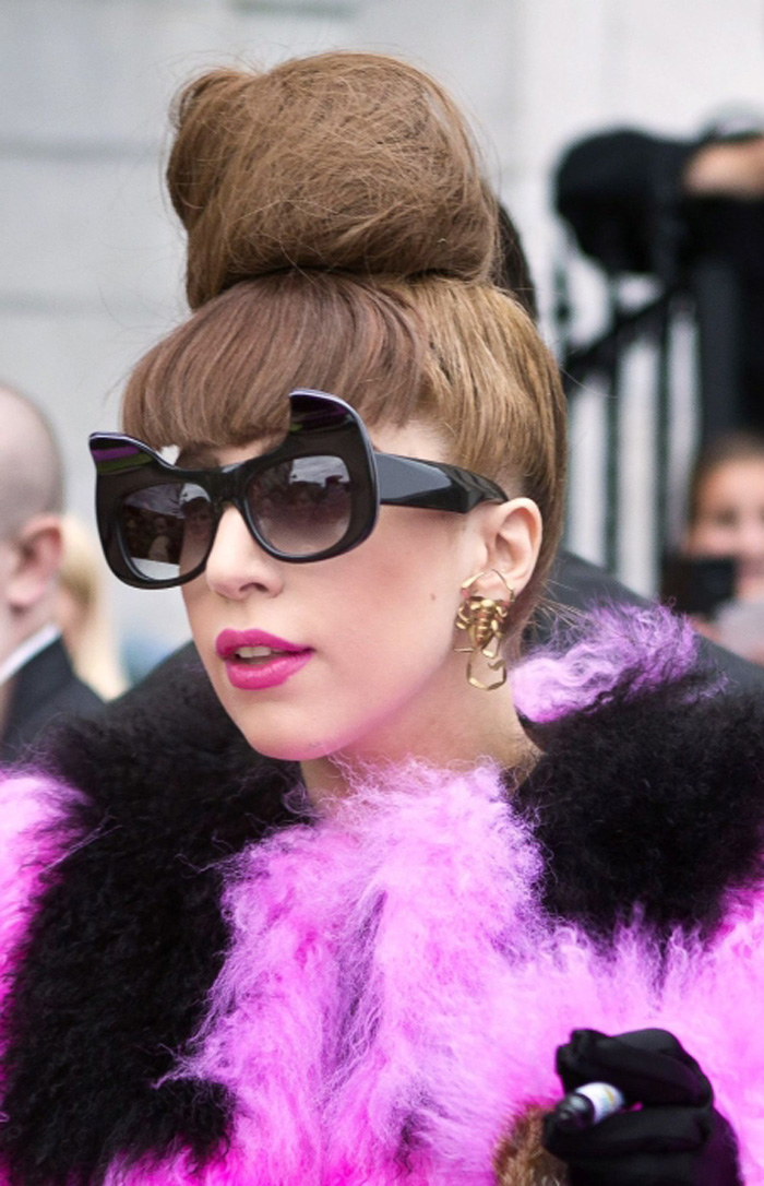 Lady Gaga: “Via la maschera, sono cresciuta” Lady Gaga: “Via la maschera, sono cresciuta”