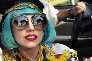 Lady Gaga: “Via la maschera, sono cresciuta” Lady Gaga: “Via la maschera, sono cresciuta”