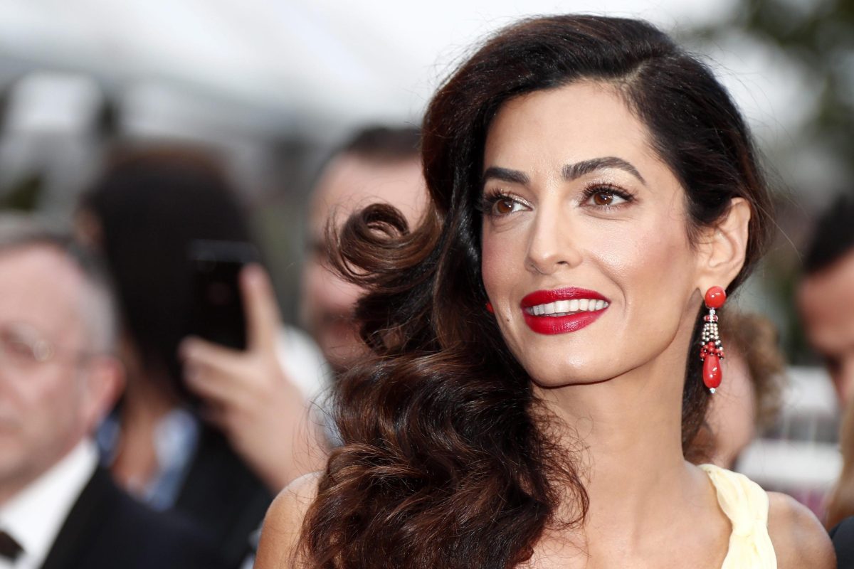 Galleria foto 'Amal Clooney difende le schiave dell’Isis' - foto 12