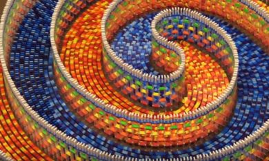 Domino, la tripla spirale che lascia incantati