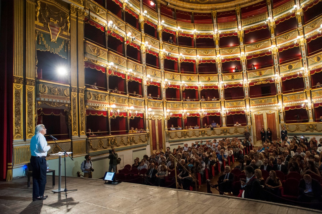 Panorama d’Italia in Costiera Amalfitana: bellezza, cultura, successo