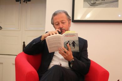 L’amore social, De Silva racconta gli amanti 2.0