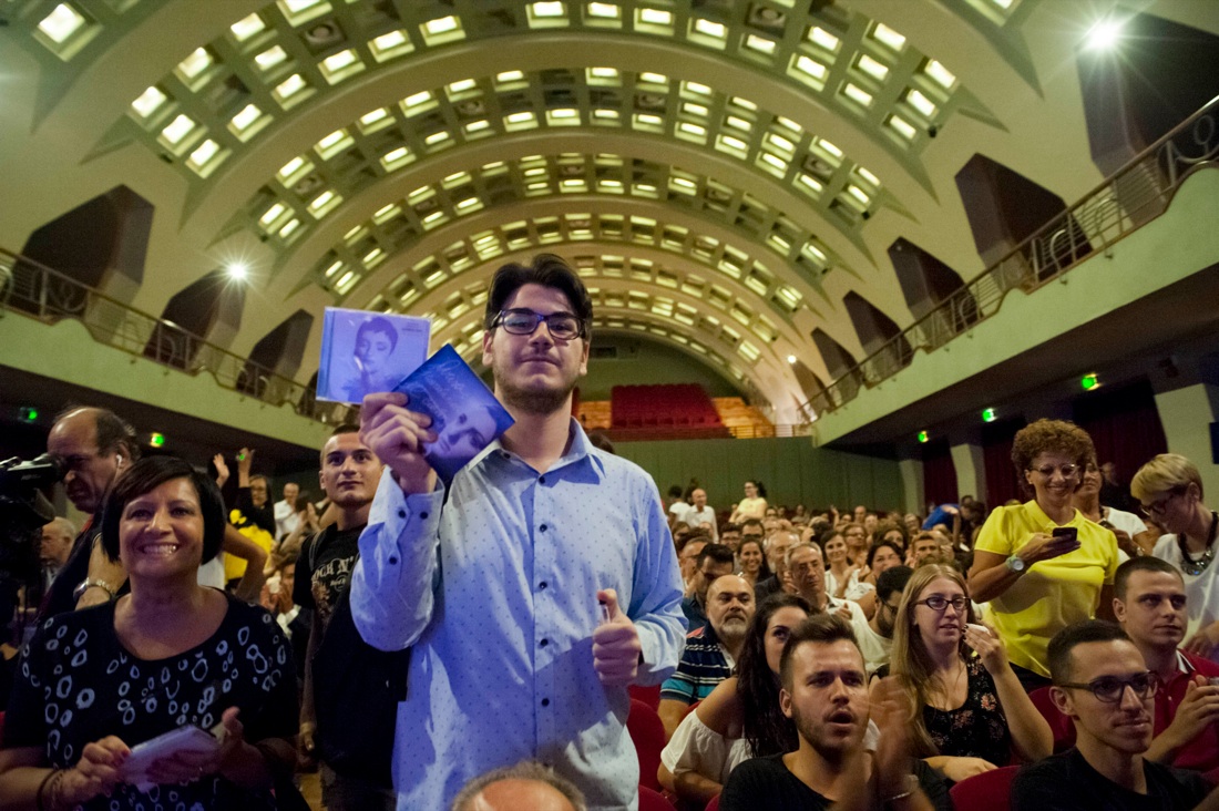 Arisa, da Salerno voce e sentimento – FOTO e VIDEO