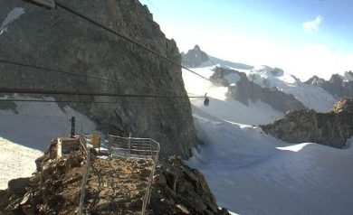 Monte Bianco: finita la paura e la funivia riparte