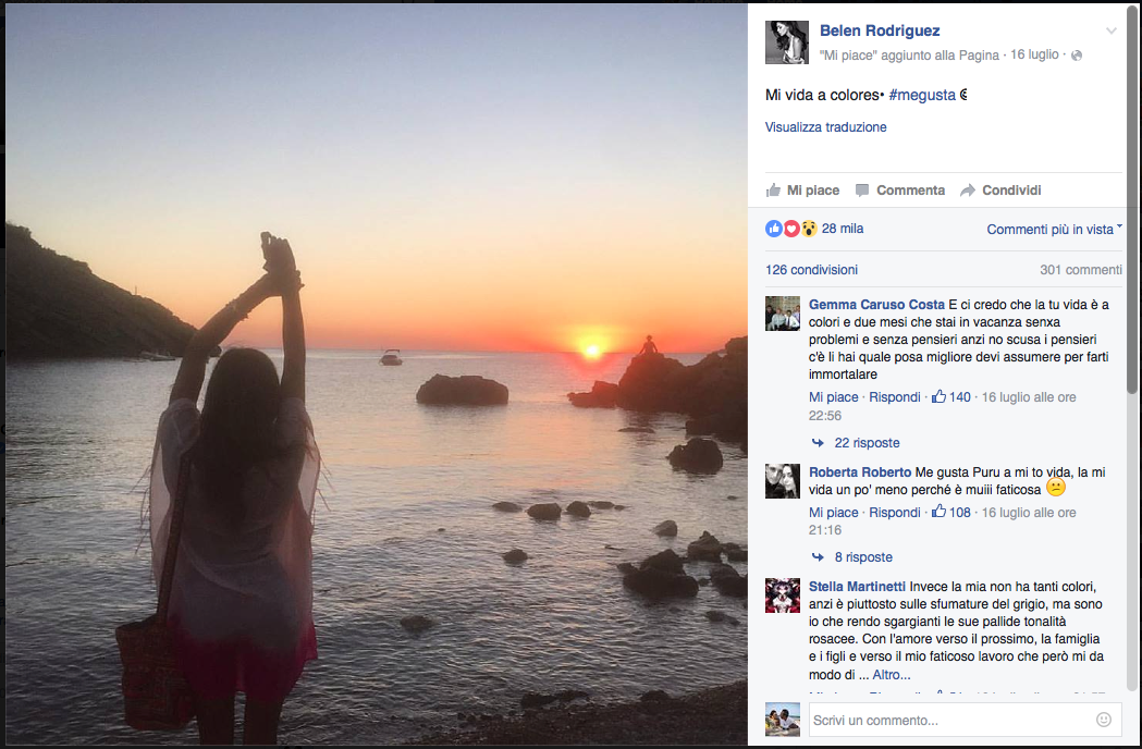 Belén Rodriguez e Andrea Iannone, fuga romantica in Grecia Belén Rodriguez e Andrea Iannone, fuga romantica in Grecia