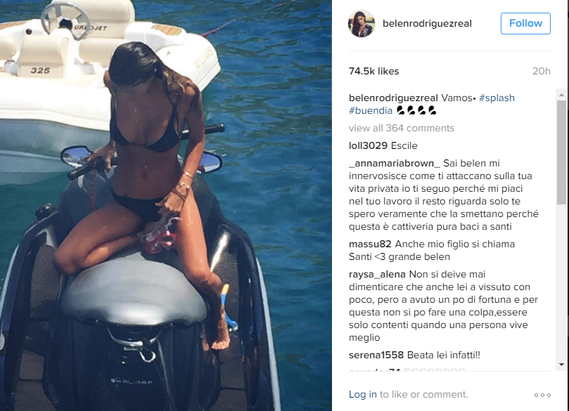 Belén Rodriguez e Andrea Iannone, fuga romantica in Grecia Belén Rodriguez e Andrea Iannone, fuga romantica in Grecia