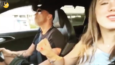 Eros Ramazzotti canta “Aurora” con la figlia in auto |video