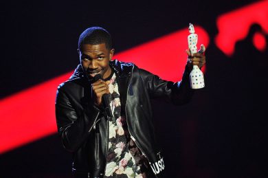 Frank Ocean da record: ha guadagnato un milione di dollari in 7 giorni