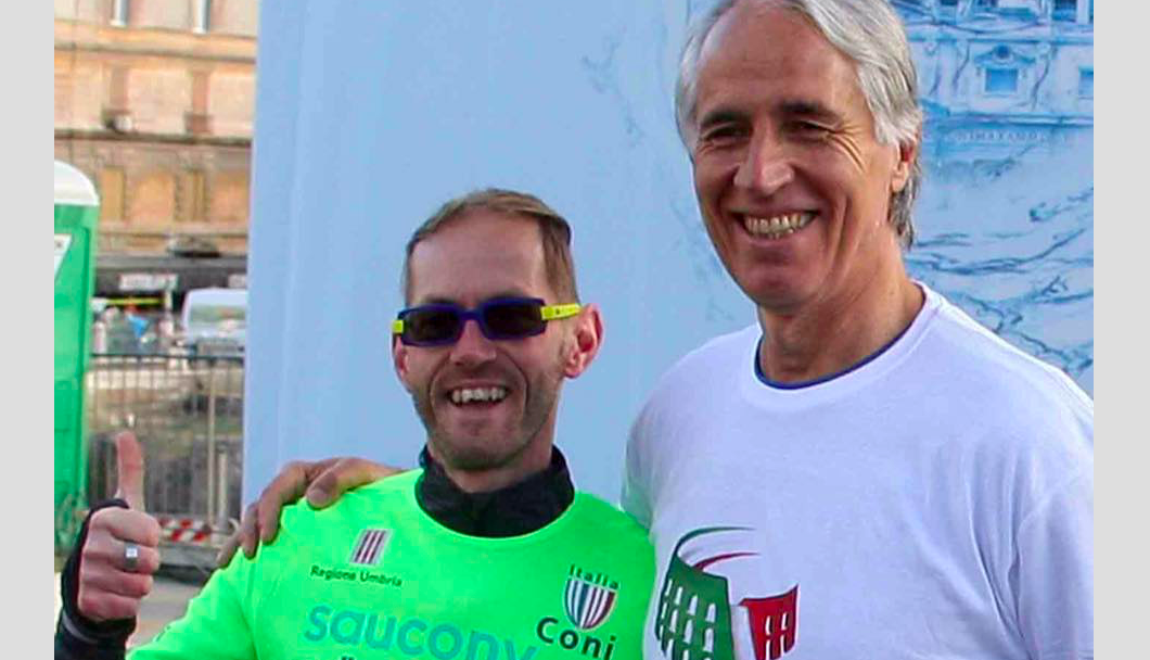 Chi è Leonardo Cenci, il malato di tumore che correrà la Maratona di New York Chi è Leonardo Cenci, il malato di tumore che correrà la Maratona di New York