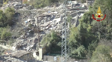 Terremoto 30 ottobre: crolli a Pescara del Tronto | video