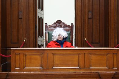 Mai più ingiustizie se alla Corte siede l’Intelligenza Artificiale