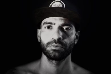 Intervista a En?gma: “Il mio addio a Machete è l’inizio di un viaggio Indaco”