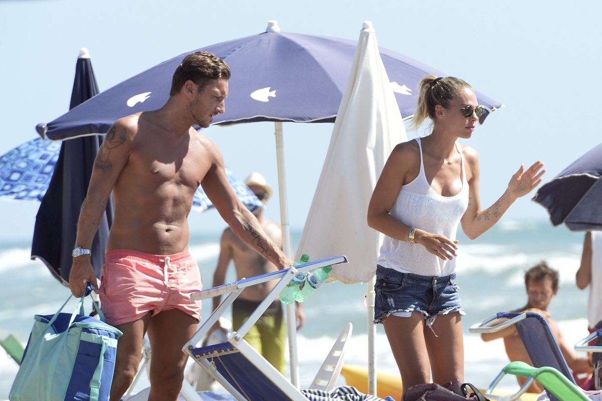 Galleria foto 'Grande Fratello Vip: fuori Mosetti e Bosco, lite in diretta tra Marini e Bettarini' - foto 2