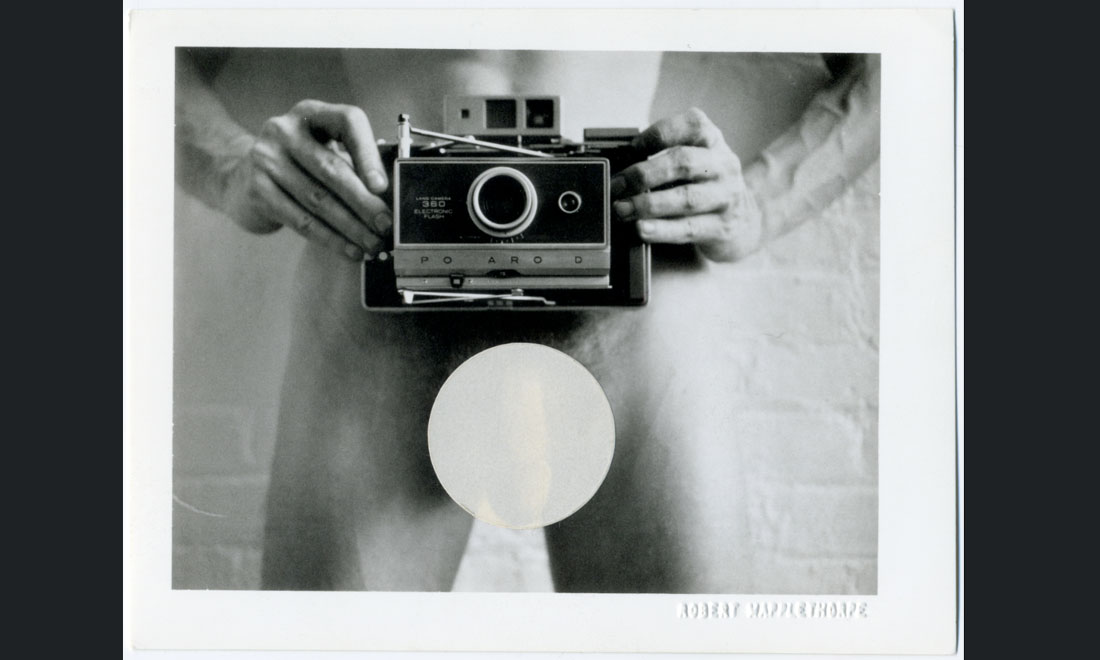 Robert Mapplethorpe, il doc sul provocatorio fotografo americano – Video