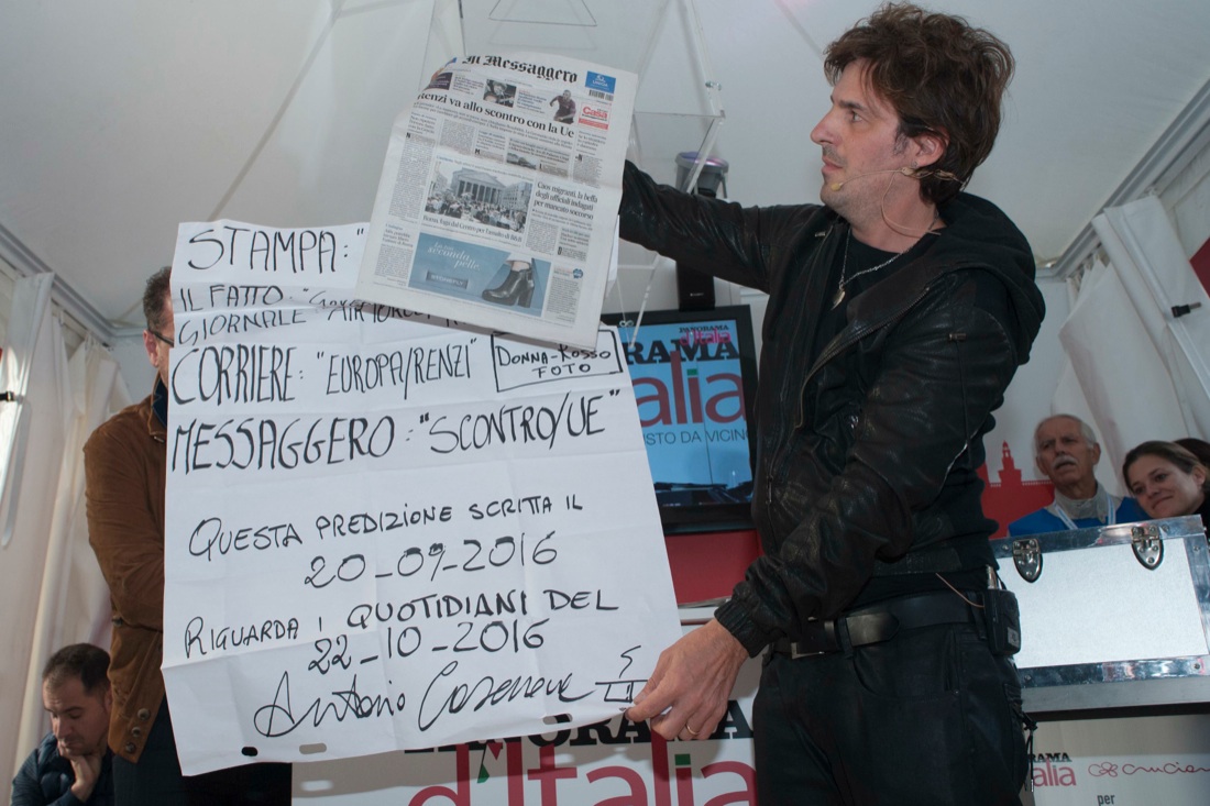 A Panorama d’Italia il mago Casanova si fa “medium dei media” A Panorama d’Italia il mago Casanova si fa “medium dei media”