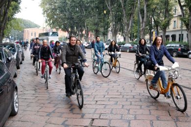 In bici con Giacobbo tra i misteri di Milano